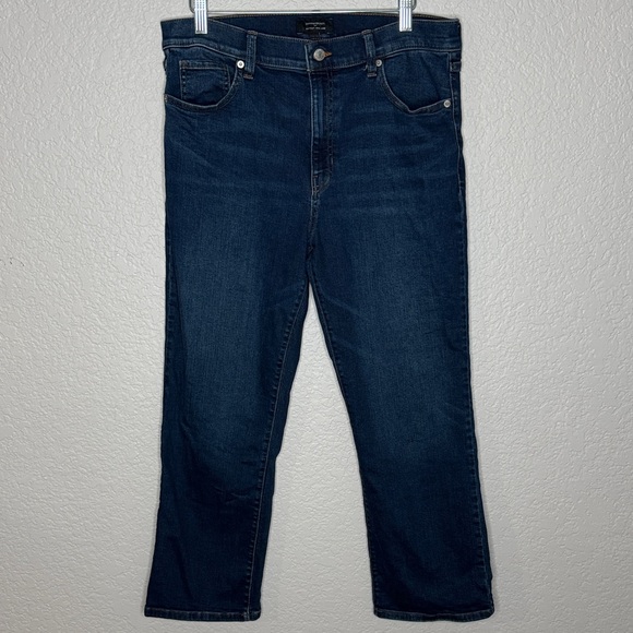 NWOT Banana Republic Bootcut High Rise Cropped Jeans Size 31 - Picture 2 of 6